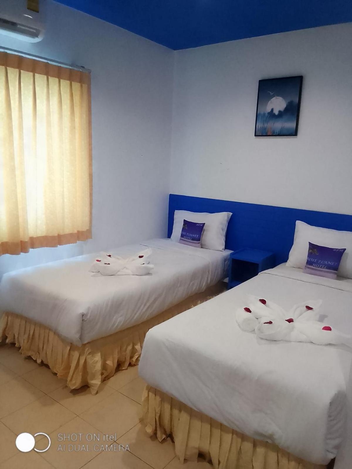 Blue Planet Hotel Patong Bagian luar foto